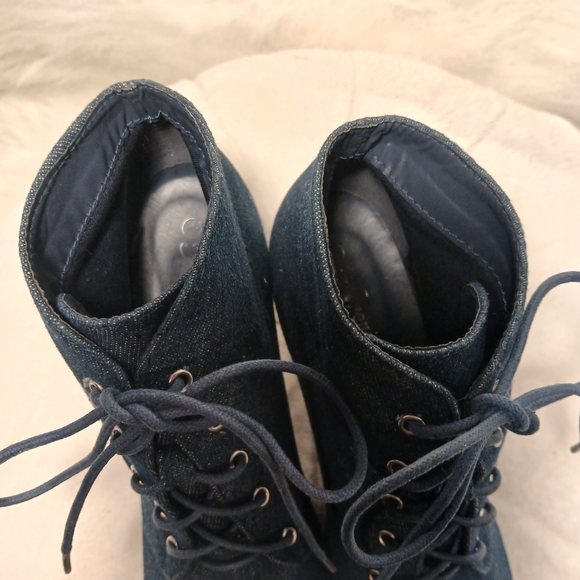 Stylish Blue Denim Block 4" Heel Boots Size 8 1/2 - Picture 8 of 12